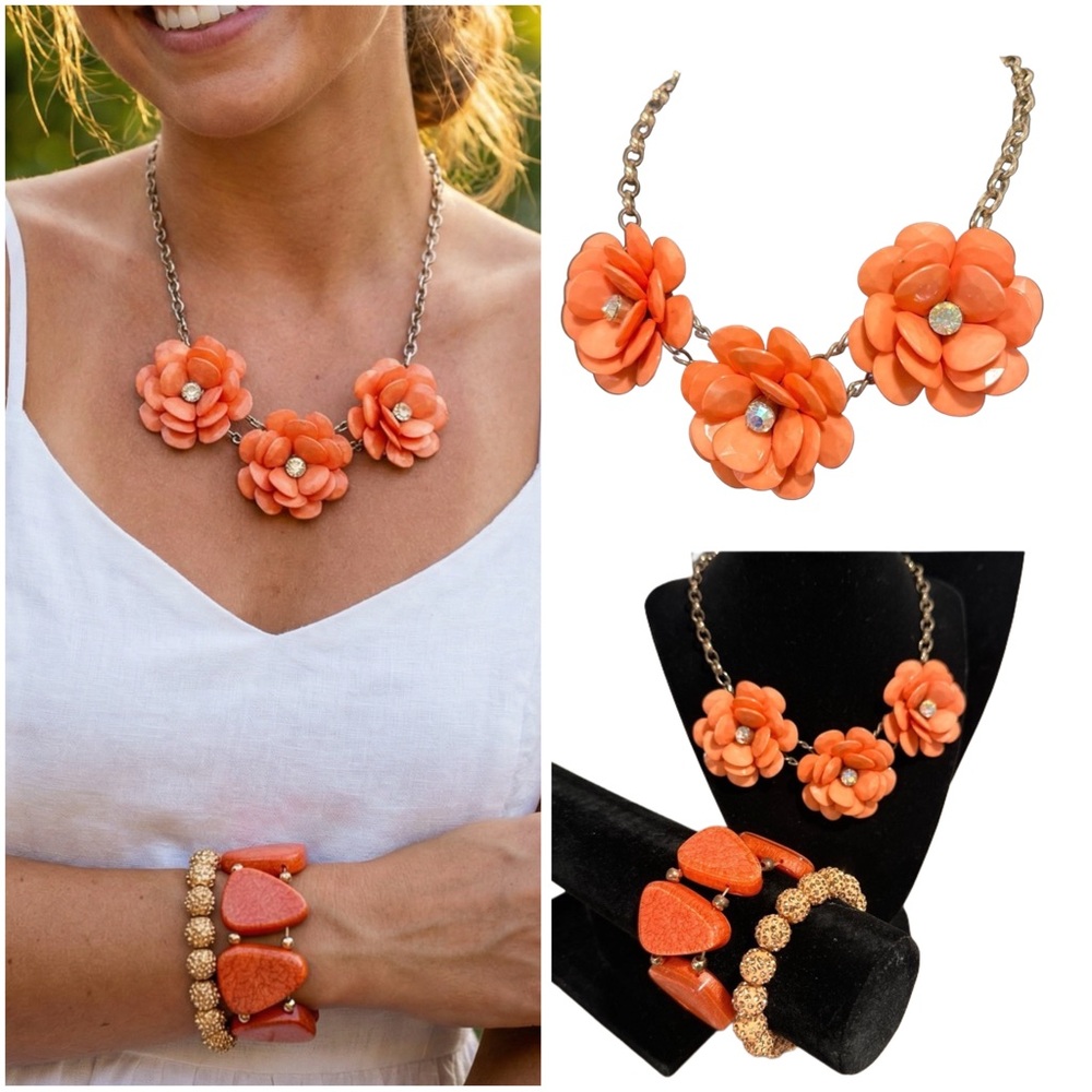 Jewelry Bundle (3) 3 Flowered Necklace, Chunky Bracelet & Beaded Bracelet Coral